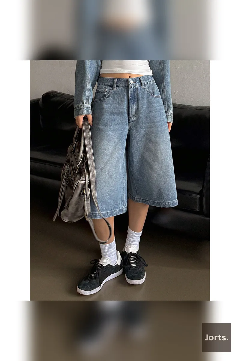Vintage Women's Cropped Baggy Jorts - High Waist Style